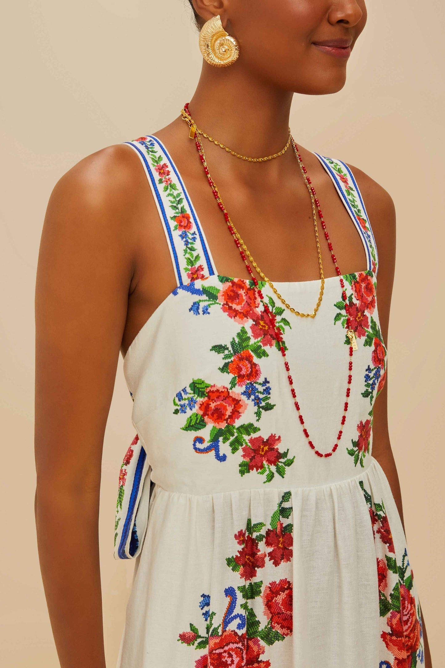 FARM Rio Off-White Flower Tapestry LENZING™ ECOVERO™ Euroflax™ Maxi Dress