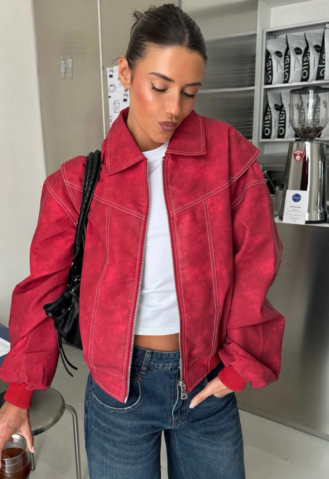 Lioness Fashion Store | VISTA BOMBER - CRIMSON