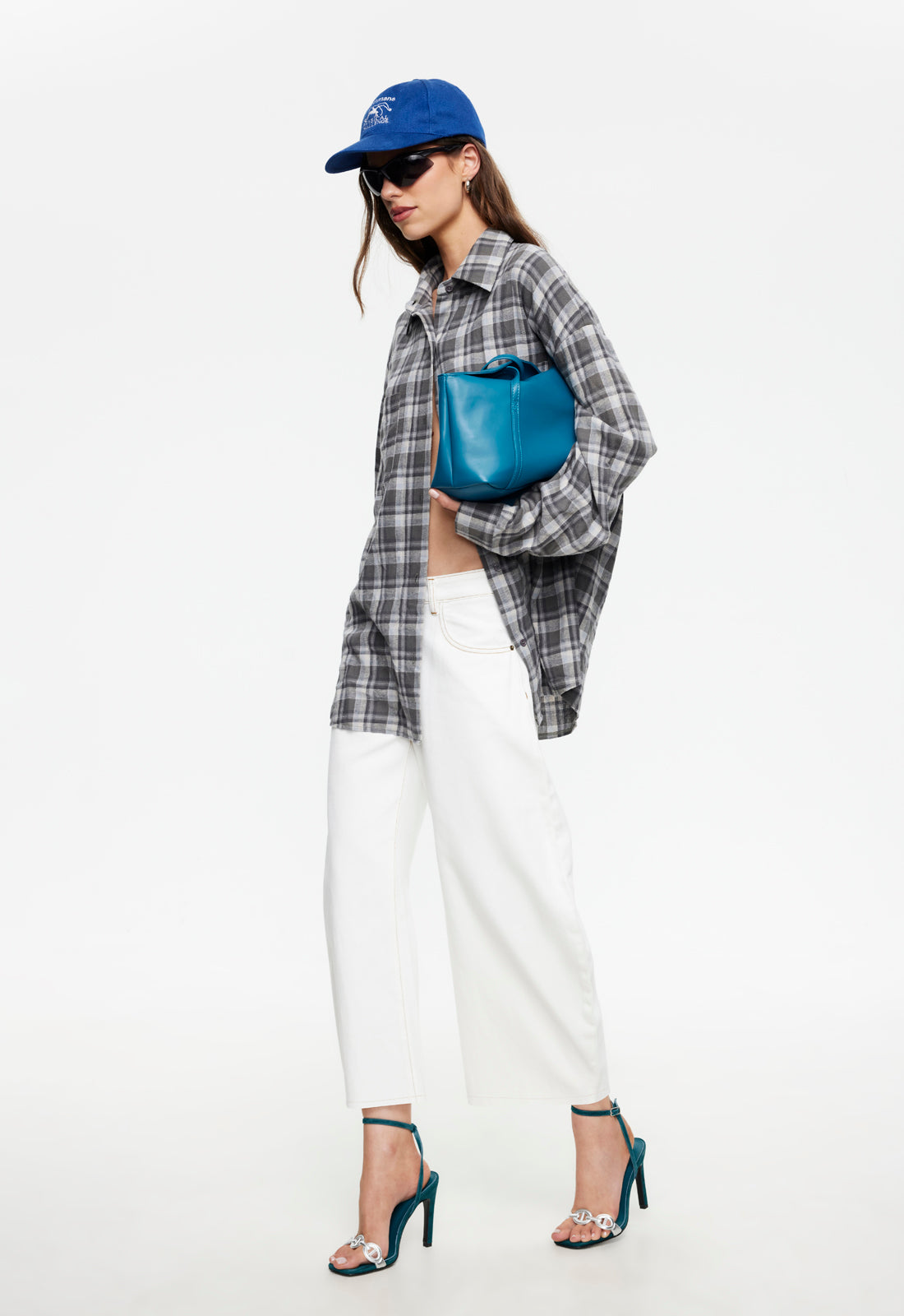 Lioness Fashion Online | Horseshoe Cropped Jean - Porcelain