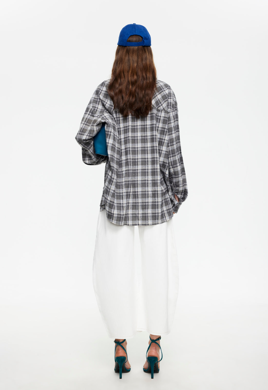 Lioness Fashion Online | Horseshoe Cropped Jean - Porcelain
