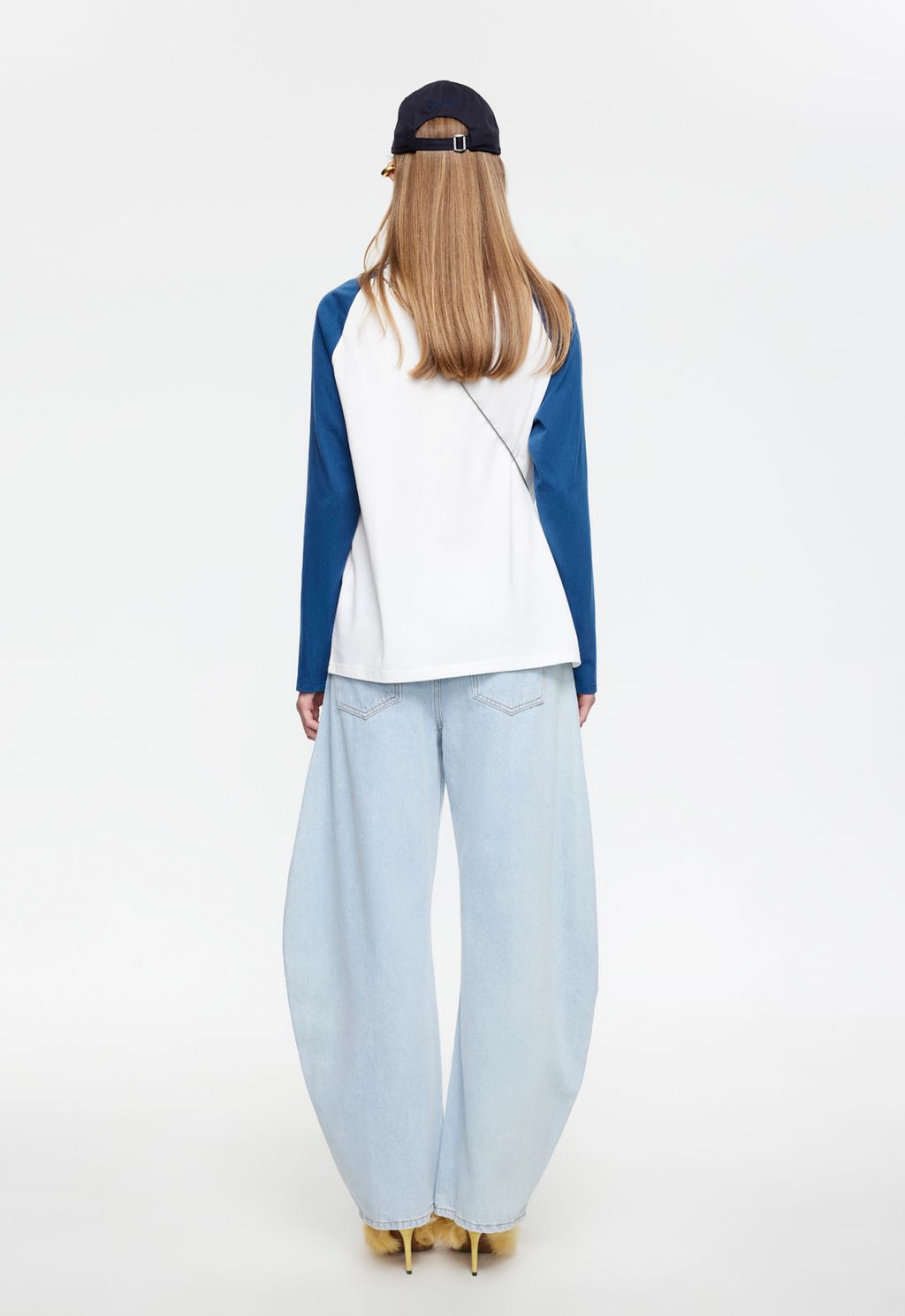 Lioness Fashion Near Me | HORSESHOE JEAN - LIGHT DENIM