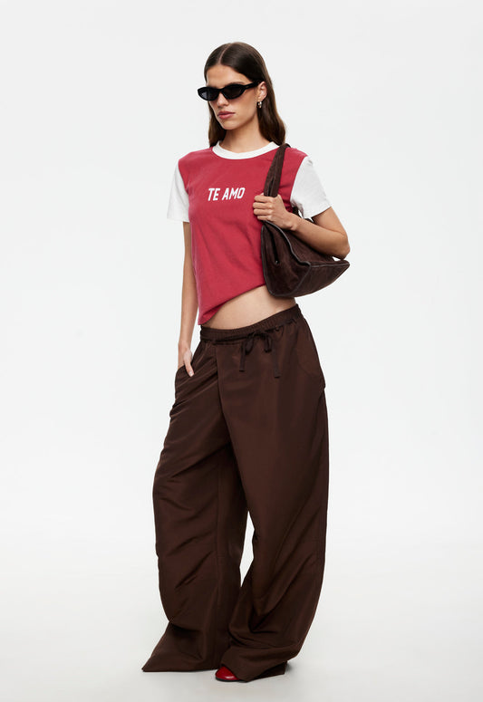 Lioness Fashion US | TE AMO TEE - CRIMSON