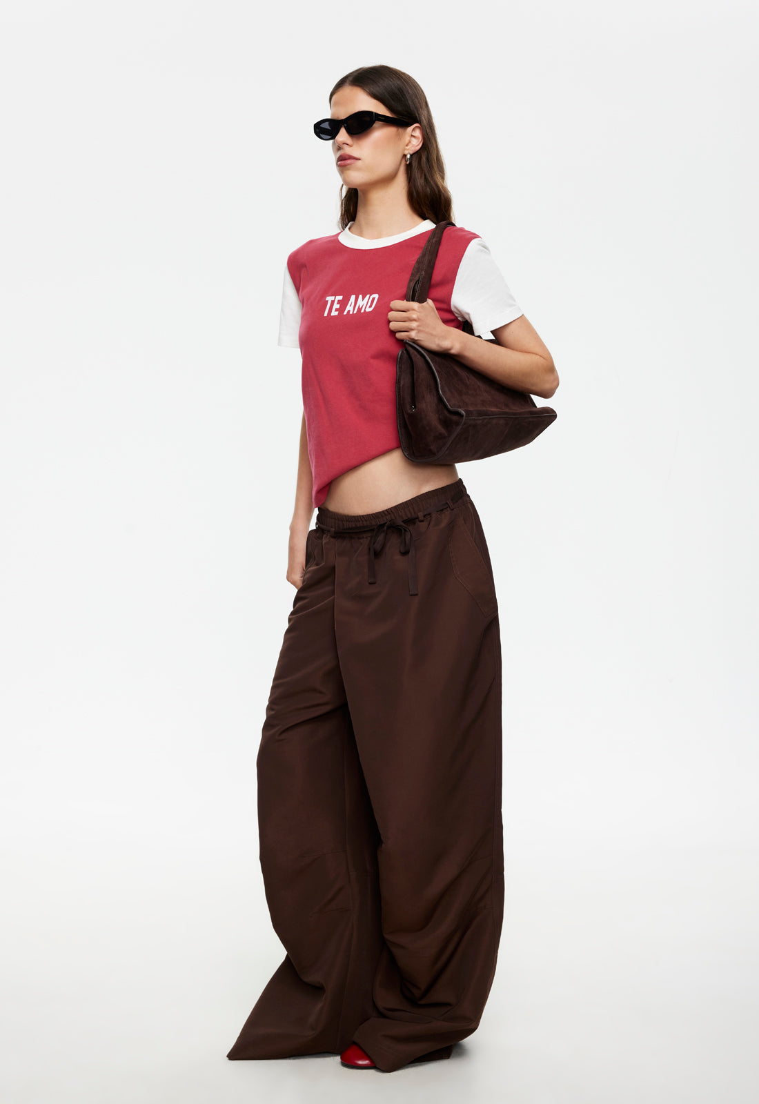 Lioness Fashion US | TE AMO TEE - CRIMSON